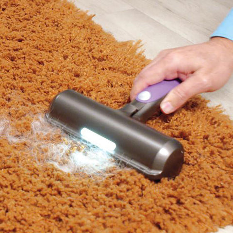 ROLO REMOVEDOR DE PÊLOS COM LUZ LED – LIMPEZA PRECISA E SEM ESFORÇO